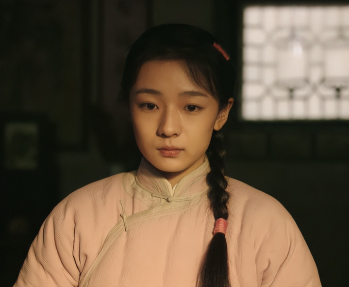 ���ӿ�ս��: �غ�����ƶ���Ϸ, ���Ů����Ȼ����轺���Ա�����(Ӱ�������غ��)