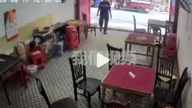罗永浩求扶老人被索赔店主联系方式：想捐款