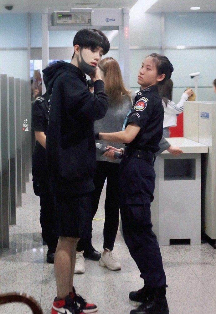 Фս����LOOK���쳱��, ��˿�����¾����