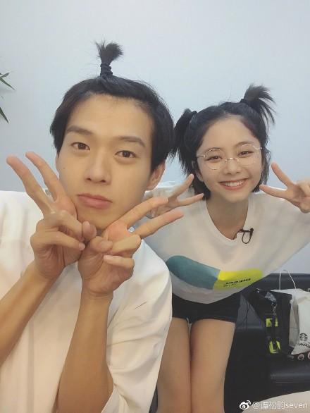 魏大勋谭松韵公开恋情图片