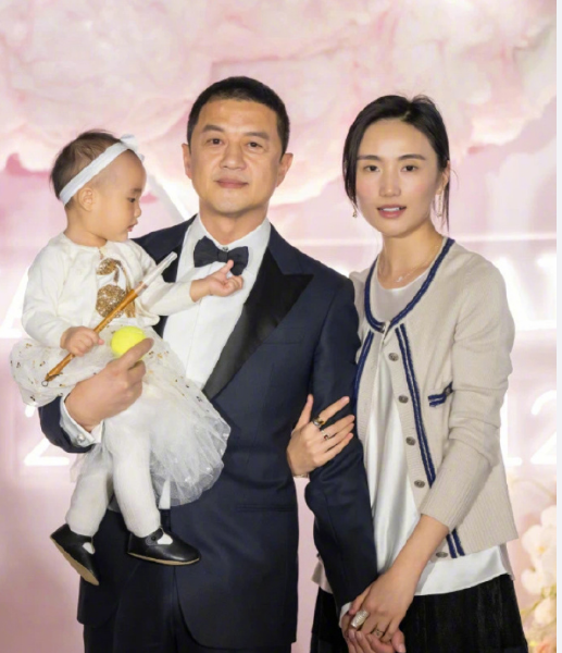 李亚鹏官宣离婚：孩子跟随母亲生活