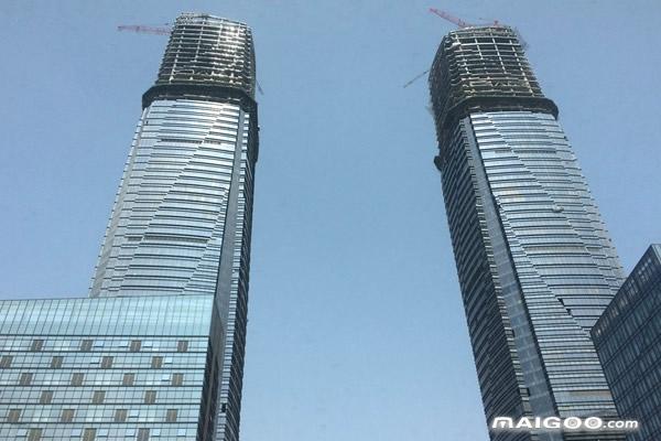 所在城市:昆明 作为国内在建最高的超高层双塔建筑,泛亚国际金融大厦