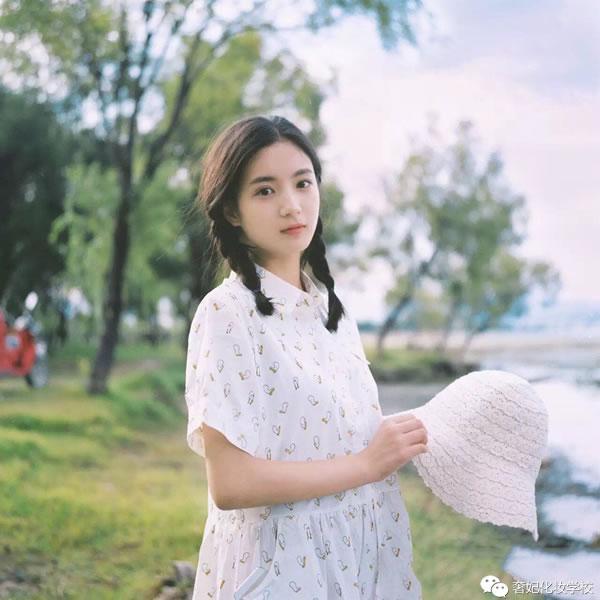 张含韵瞬间引爆网友们的吐槽却由一名上戏学生张雅钦出演而爱的炽烈