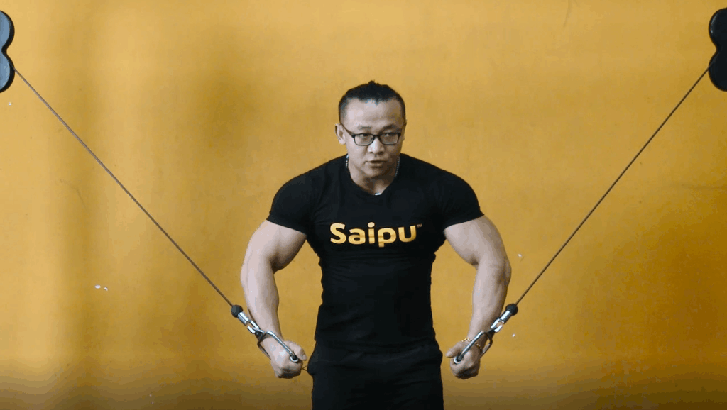 打开 打开 灵域 高宇遭绷带捆绑 打开 全国健美冠军高宇教你练完胸