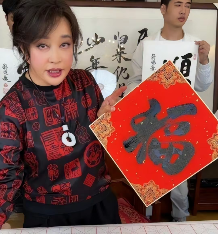 3999Ԫ߼۳鷨Ʒ: һֽļ۸ߵ(ڵ,,,鷨Ʒ)