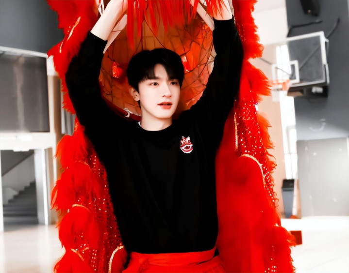 �ֳ���һ����������, �콵�ɹ��������, ��������װ��С�׻���(����Ҷ�������)