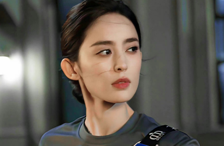 ���Ӿ硶�����쳾��, չ������������, ���Ǵ�ͳ�����ϵ�ż���(�����쳾ͻȻ����������)