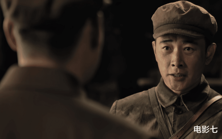 �����Ӣ�ۡ����ӱ���, ֣�������˸���ͷ, �ⲿ��ץס����������