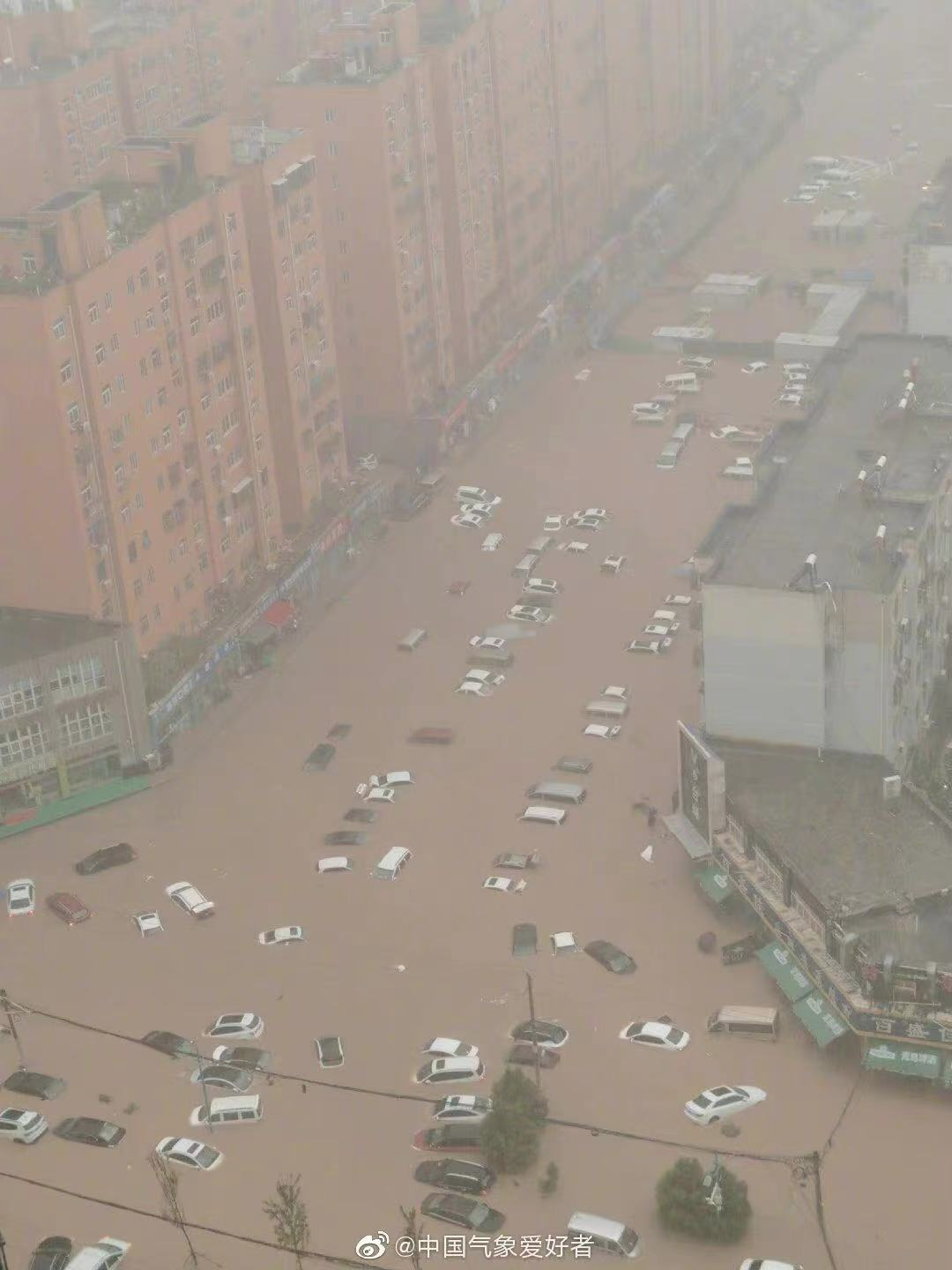 河南鄭州暴雨後，40萬輛泡水車去哪瞭？特別便宜，能買嗎？-圖2