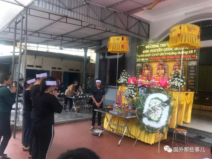 男子围观车祸现场 发现死者竟有自己儿子