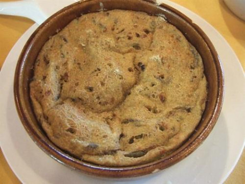 广东中山传统名菜钵仔禾虫