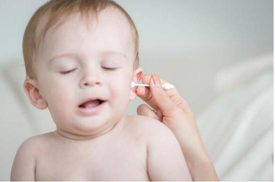 清洁耳朵要当心 棉棒易造成孩子耳部受伤