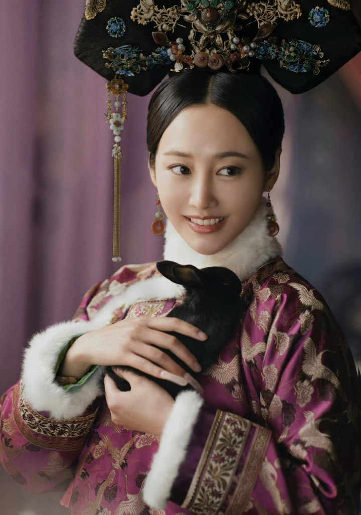 如《花千骨》,《如懿传》,《庆余年》,《三生三世十里桃花》中都有她