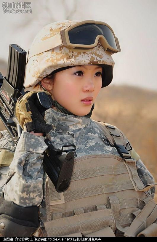 难得一见的女特种兵风采