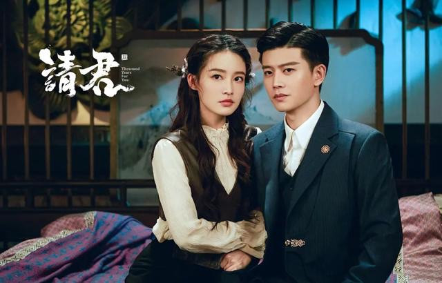 �μ��׾��е�Ů�����ǶԱ�!