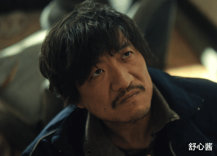 �����糡����, ����¾����, �е�����