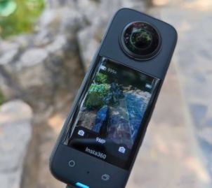 鏡頭在鏡頭上,影石insta360x3升級了全新的1/2英寸