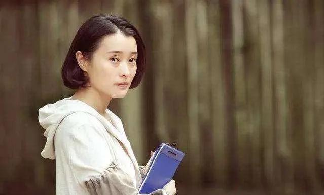 吴越怒斥AI偷脸带货！7000单背后，邓亚萍靳东也中招