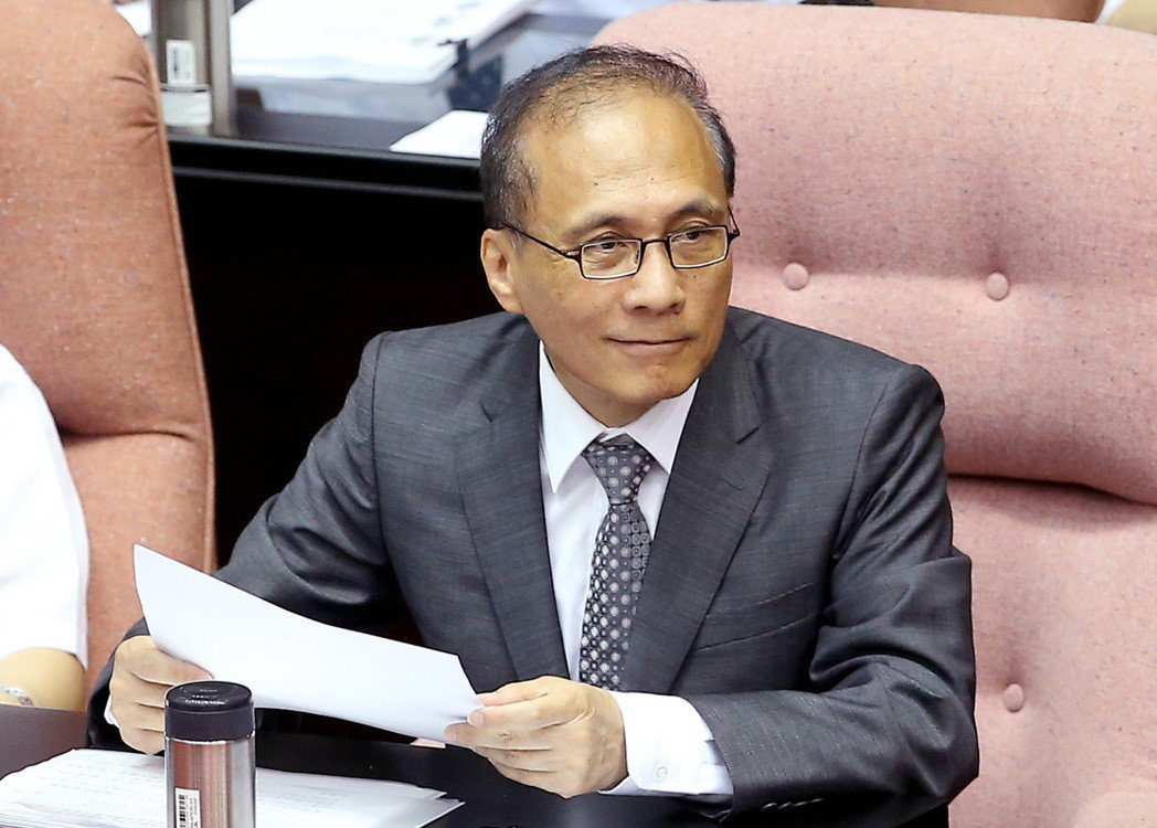 林全强调是拿下而非砍7天假 劳团讽: 有啥差别