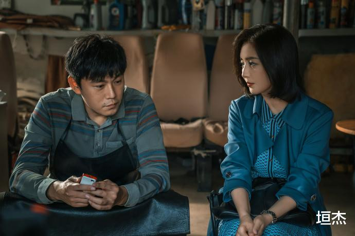 һƪ��ǧ�ֵ�С˵�����ĳ�24���ġ�����ӡ�(�����,������,������˭����)