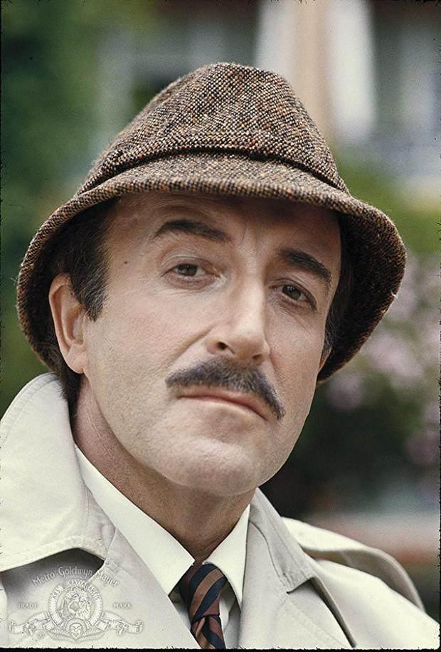 彼得塞勒斯彼得·塞勒斯在1982年的《傻豹》中的"回归"实在是荒诞不已