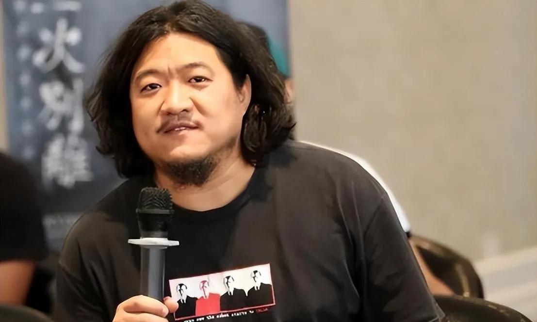 陈明昊调侃认栽！480元看演员念稿，这理由观众买账吗
