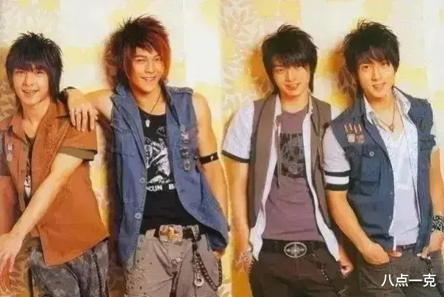 炎亚纶破大防! 被飞轮海成员全体孤立, 评论区否认曾爱过汪东城