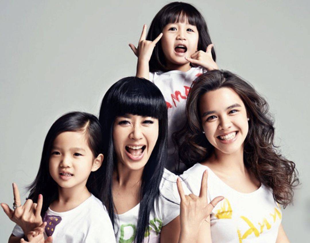 "混血二代"颜值多不稳定,李嘉欣儿子长残,包贝尔也是多国混血_基因