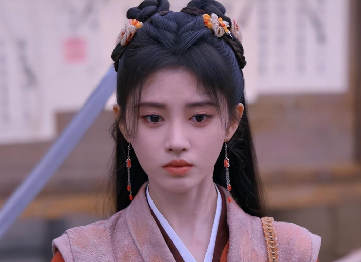 �üһ�, ���ɽ�4�������Ͳ���һƬ, ���ڲ������ɳ����һ��(�ɽ�������4����Զ)