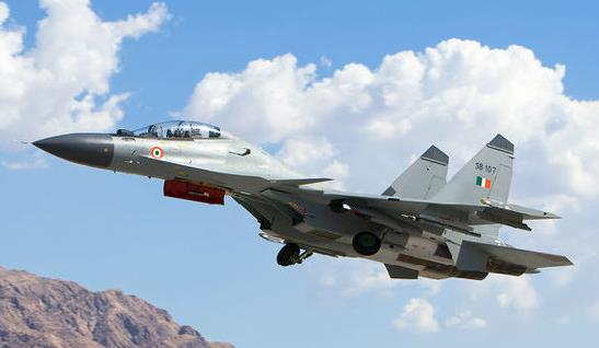 惊呆了! 中国这款战斗机量产竟令俄罗斯白捡80亿