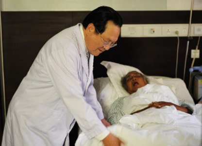 Served as a doctor for 59 years, the president of the cancer hospital suffered from liver cancer, and has been fighting cancer for 16 years without recurrence, sharing 4 experiences