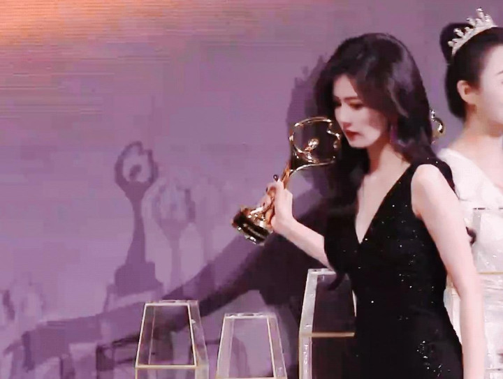 ���鶬��, ��¹ɹ��������֯��Χ��, �¾��������ڴ�(��¹��������ô��ʶ��)