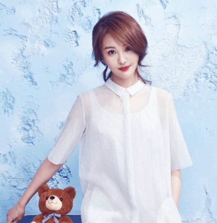 而跑男官方已经列出了名单:郑爽,宋茜,赵丽颖,古力娜扎,关晓彤,赵奕欢