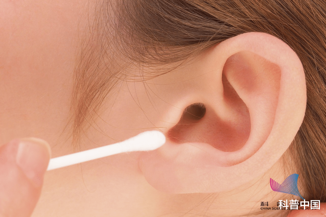 What will happen if you don't clean your ears? The answer is unexpected