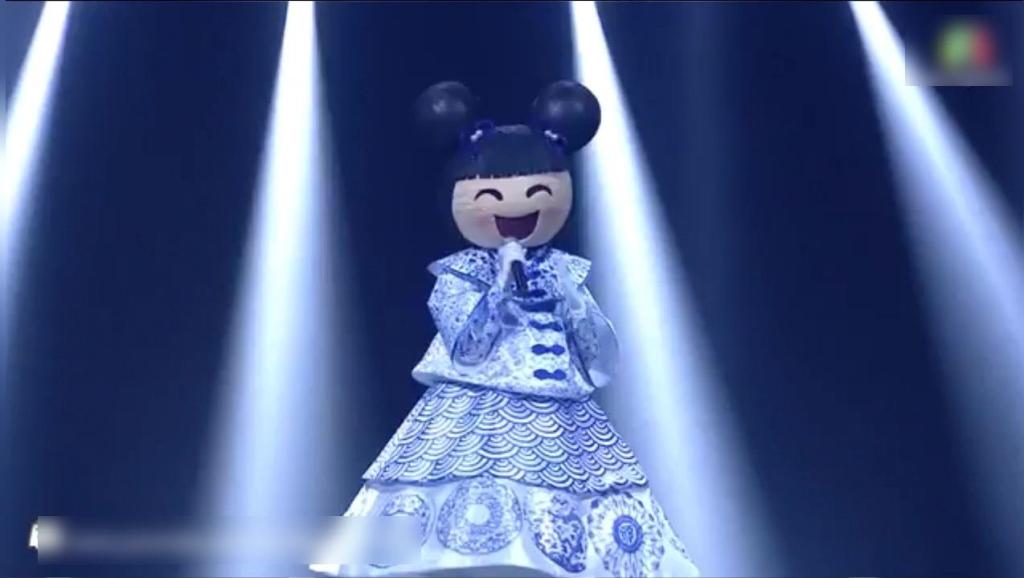 泰国歌手waii (tomo)新歌mv