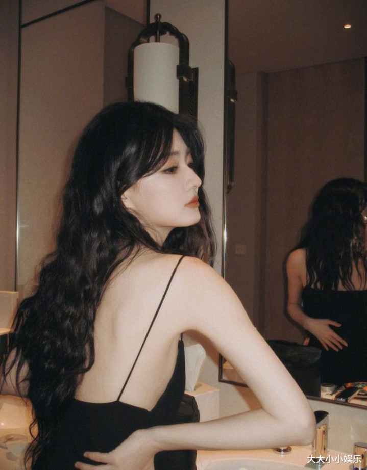 ��V����µķ�������: ����ں��ϵ����ʵ�Ӱ���ϵ�ʱ����ʾ(���ϵ����ʵ�Ӱ�ڼα�)