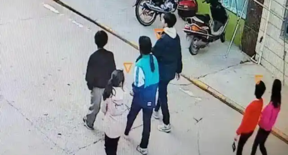 李女士女儿坠江后遭网暴自杀未遂！二审维持原判：网暴者获刑1年半