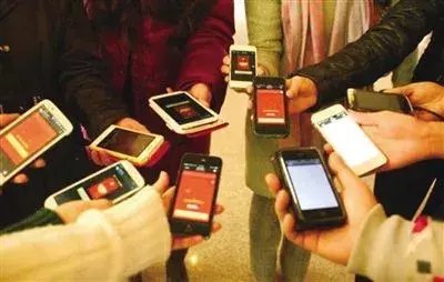 东石塔头刘村有个微信群, 每天发红包却没人抢? 为什么正能量