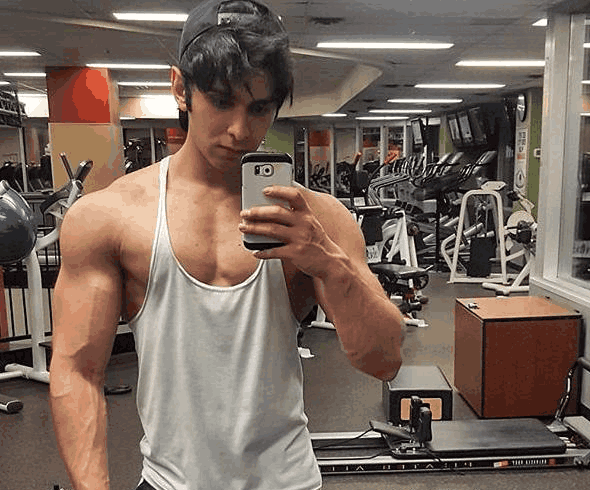 肌肉男突然断开健身和使用蛋白粉 30天后 肌肉会变成什么样?
