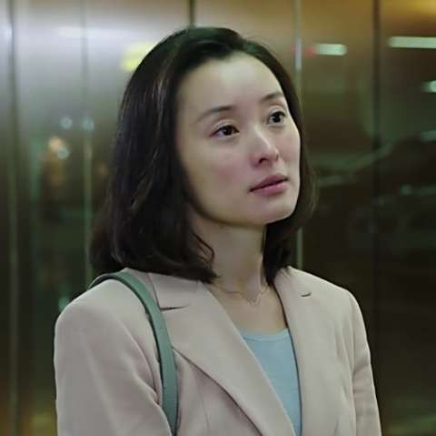 《我的前半生》, 你能不能给第一集就出场的小三, 一个合适的形象