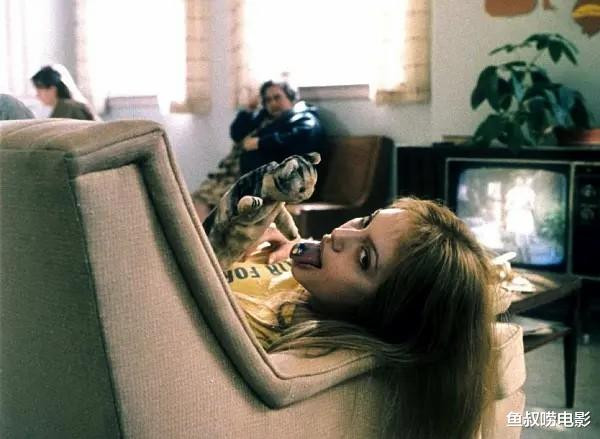 ����ϵ����Ժ��Ӱ, ޱŵ�������ܼ���������, ���籾��һƬ�ǽ�