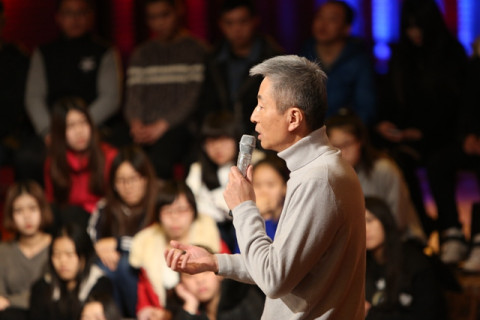 从《见字如面》到《朗读者》, 观众渴望中国文化静谧美学