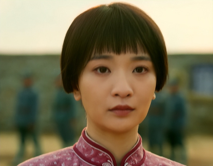 ���ӿ�ս��: �غ�����ƶ���Ϸ, ���Ů����Ȼ����轺���Ա�����(Ӱ�������غ��)