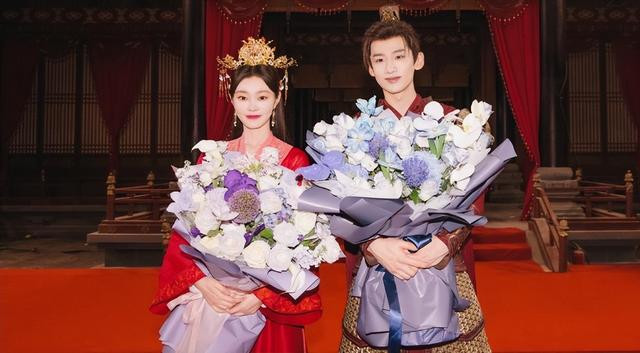 40集古装言情剧来袭, “真情侣”领衔主演, 再现高能名场面, 必追