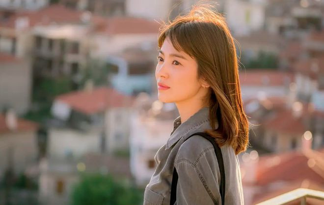 ���ݴ�����10���߷ֺ���, ÿһ�����Ǽ���, �ɱ�˵�㶼������(���� �ݼ�)