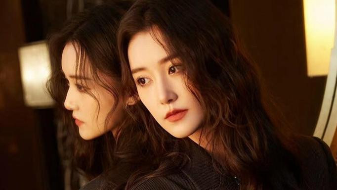 蒋依依拍摄酷girl写真, 展现青年演员气场氛围(女星蒋依依)