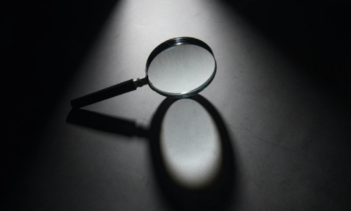 中国航材赵保辉醉酒，致航班延误68分钟