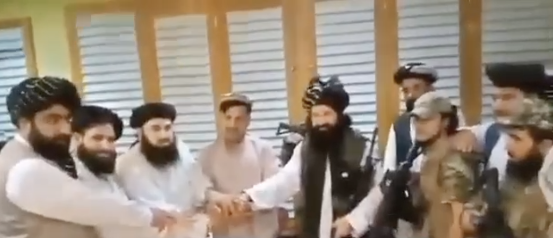 外媒:阿富汗總統加尼的弟弟宣誓效忠阿富汗塔利班-圖1