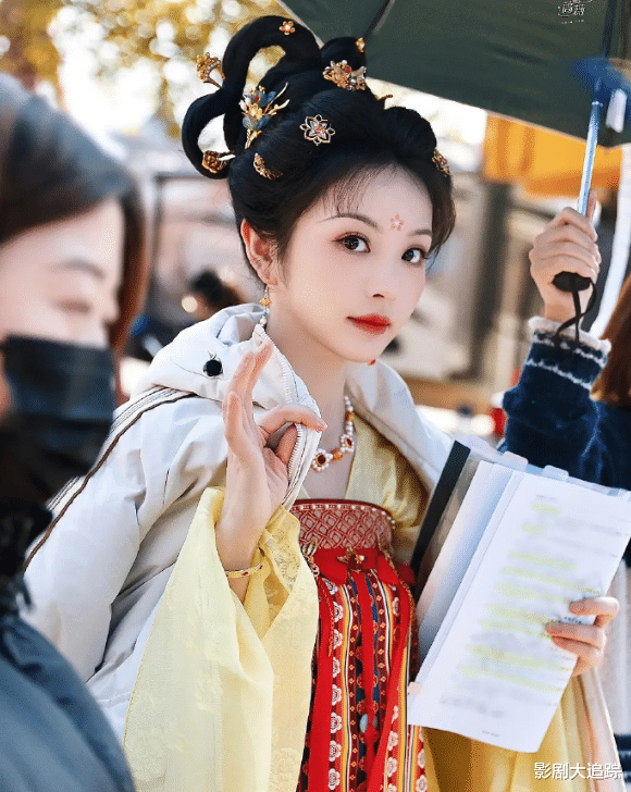 �����¾硶��ҹ�顷����, �����ޱ���ݴ���С��ʿ, �ݺ��ڴ���