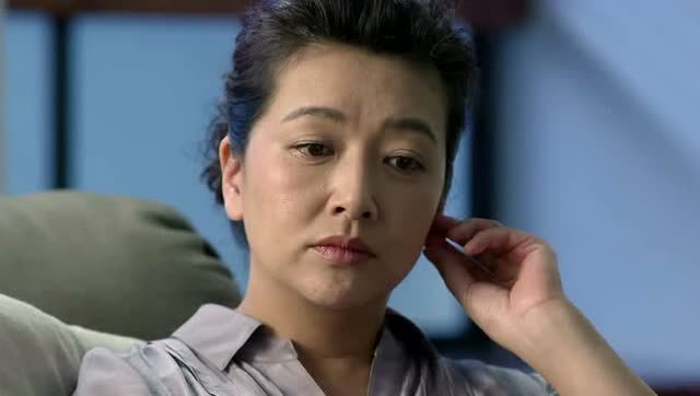 江珊美国陪女儿读书 生活来源为每年拍一部戏 150525